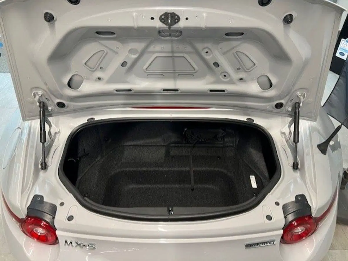 Mazda MX-5 nuova a Cuneo (13)