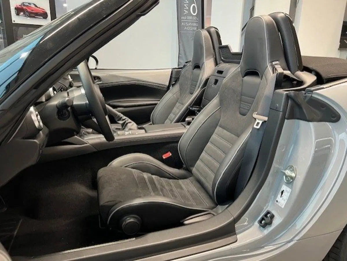 Mazda MX-5 nuova a Cuneo (7)
