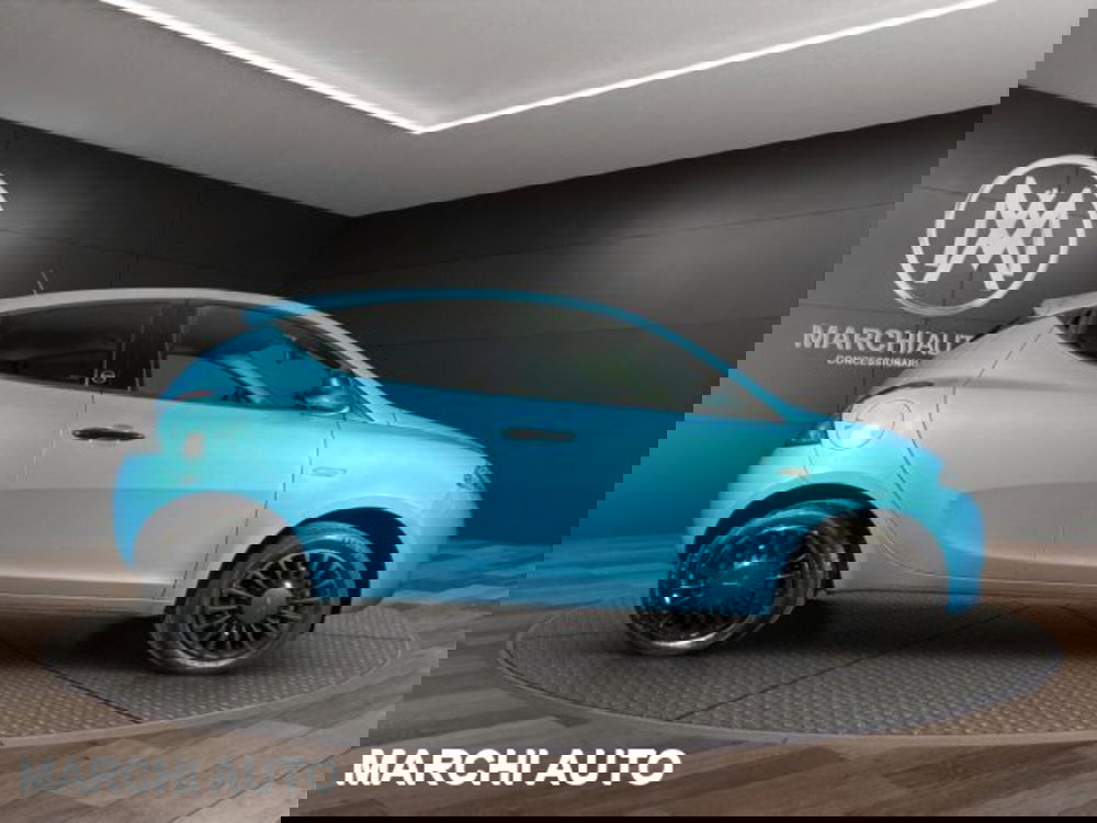 Lancia Ypsilon usata a Perugia (4)