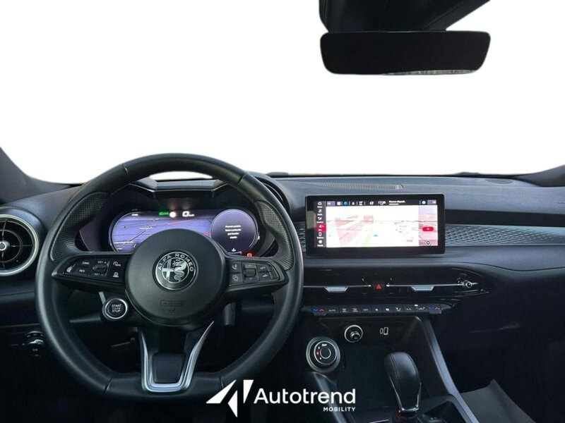 Alfa Romeo Tonale usata a Lecce (10)