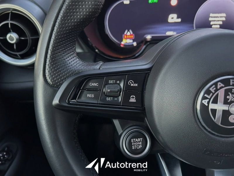 Alfa Romeo Tonale usata a Lecce (12)