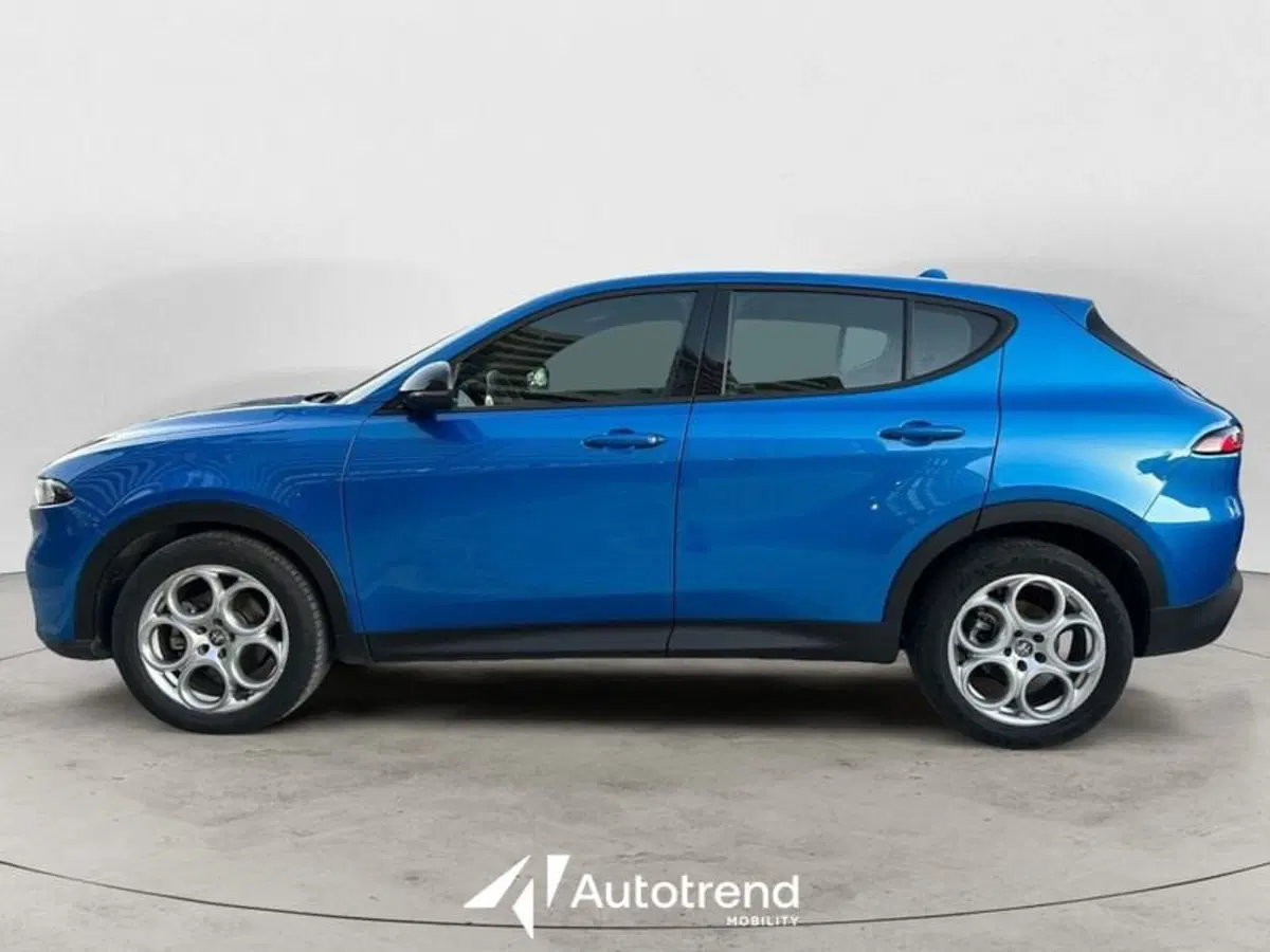 Alfa Romeo Tonale usata a Lecce (5)