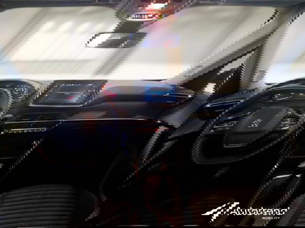 Peugeot 2008 usata a Lecce (9)