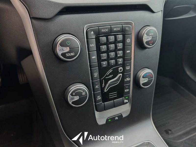 Volvo V40 usata a Lecce (13)