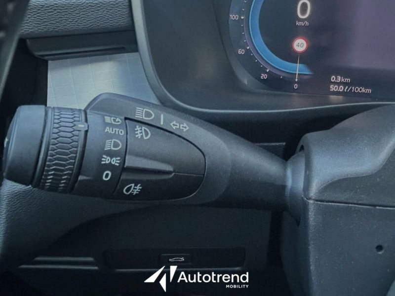 Volvo XC40 usata a Lecce (10)