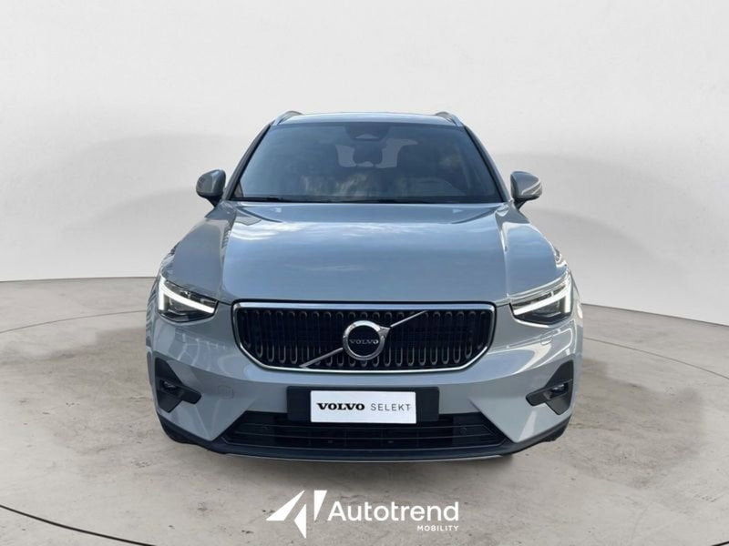 Volvo XC40 usata a Lecce (3)