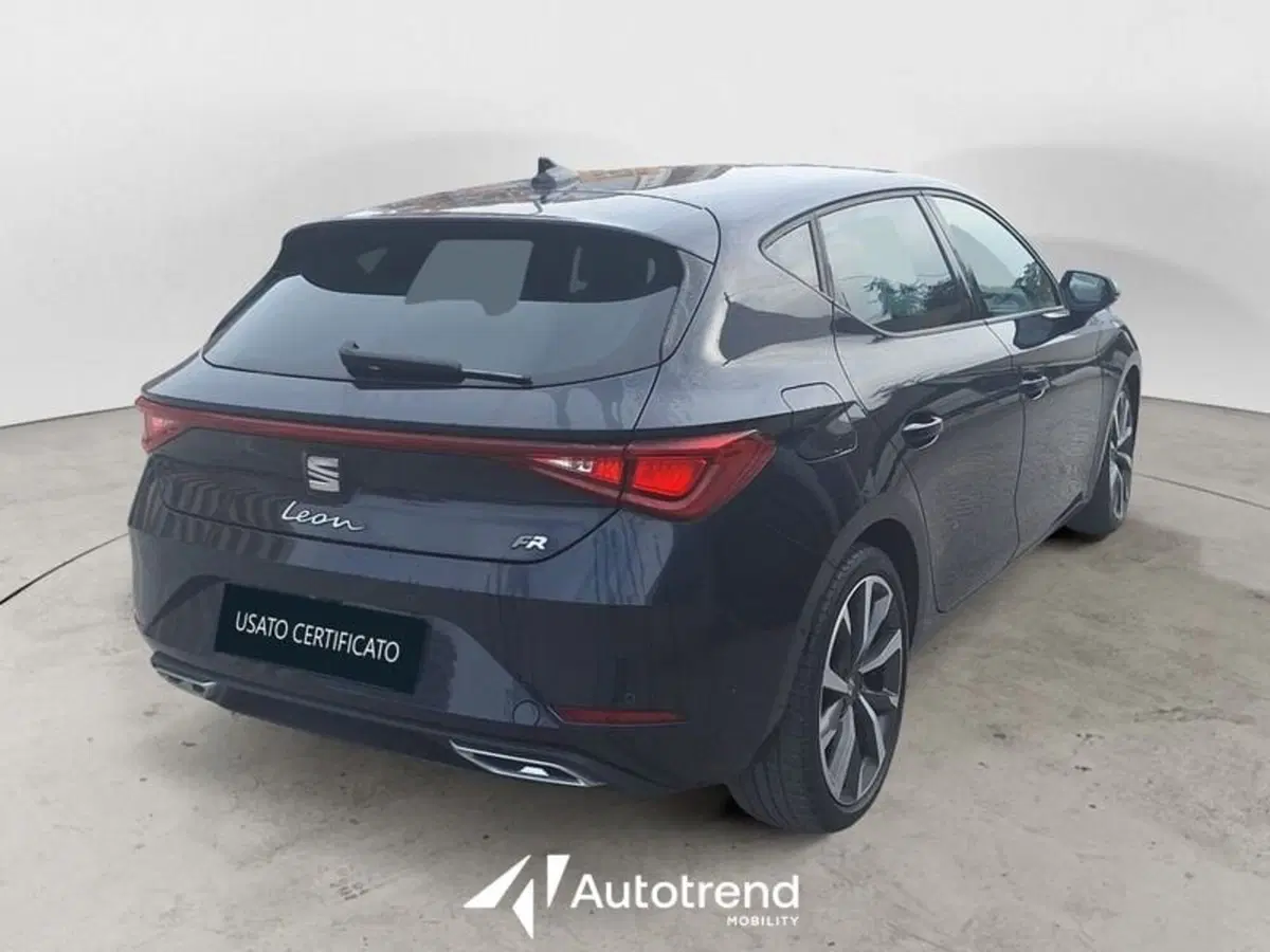 SEAT Leon usata a Lecce (2)