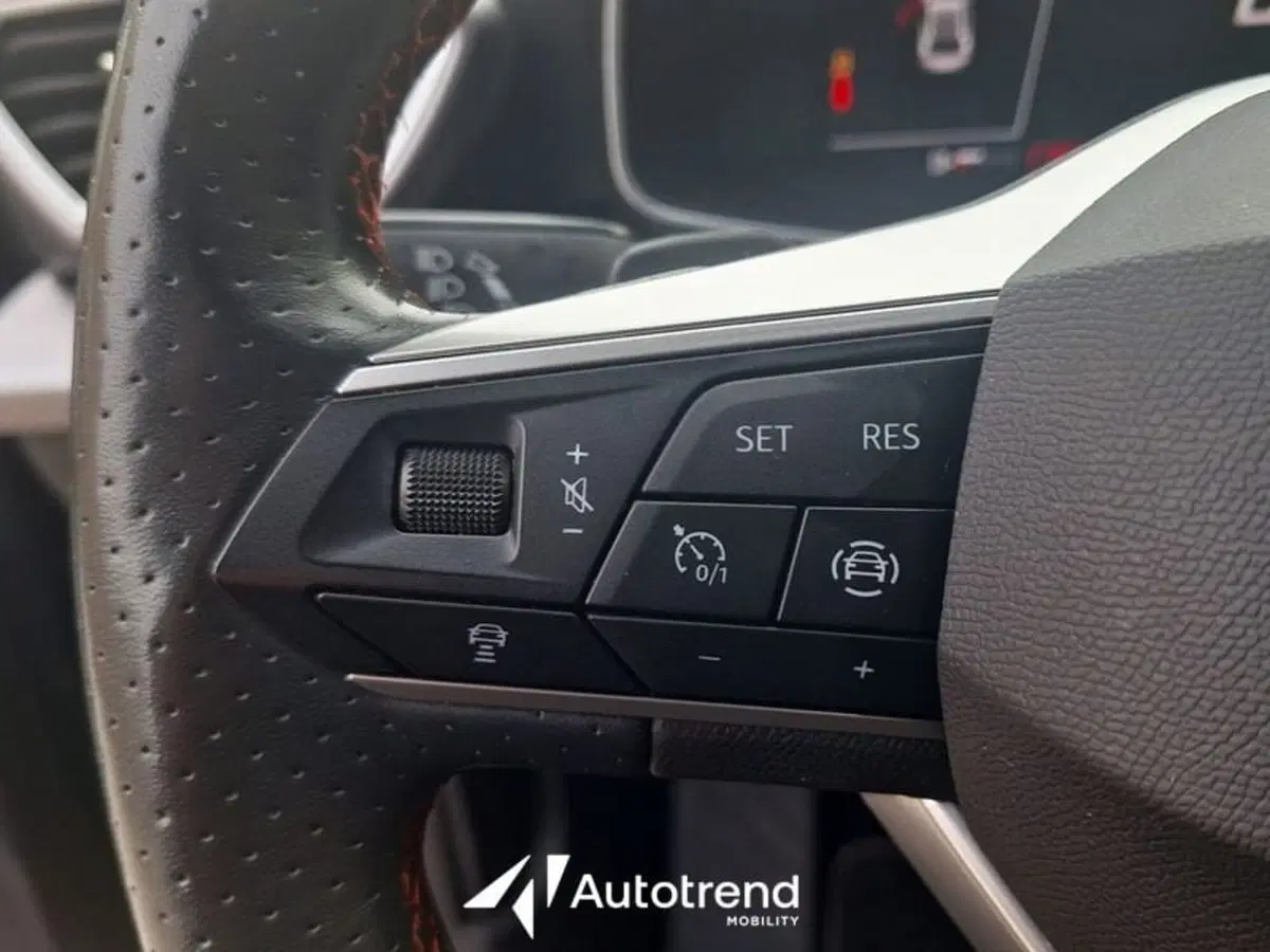 SEAT Leon usata a Lecce (9)