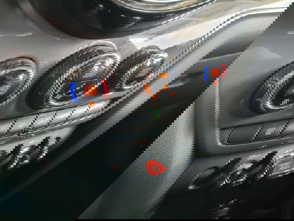 MINI Mini Countryman usata a Ascoli Piceno (15)