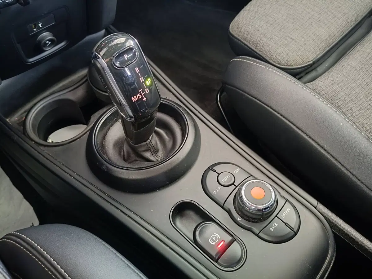 MINI Mini Countryman usata a Ascoli Piceno (16)