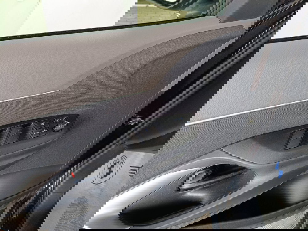 Toyota Yaris Cross usata a Ascoli Piceno (17)