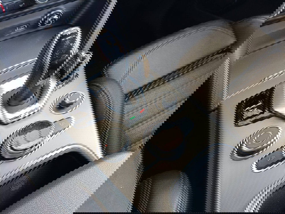 Alfa Romeo Stelvio usata a Ascoli Piceno (20)