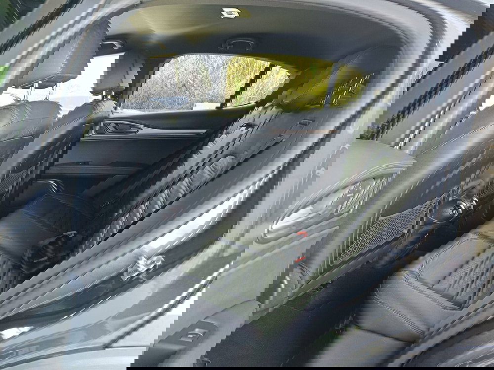 Alfa Romeo Stelvio usata a Ascoli Piceno (9)