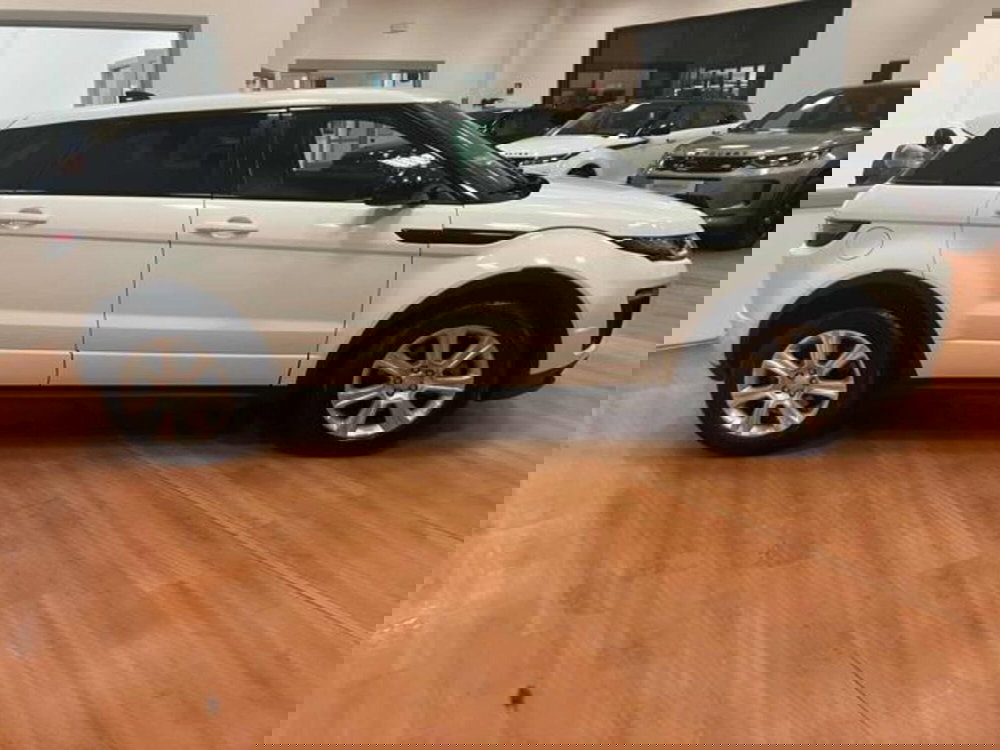 Land Rover Range Rover Evoque usata a Lucca (4)