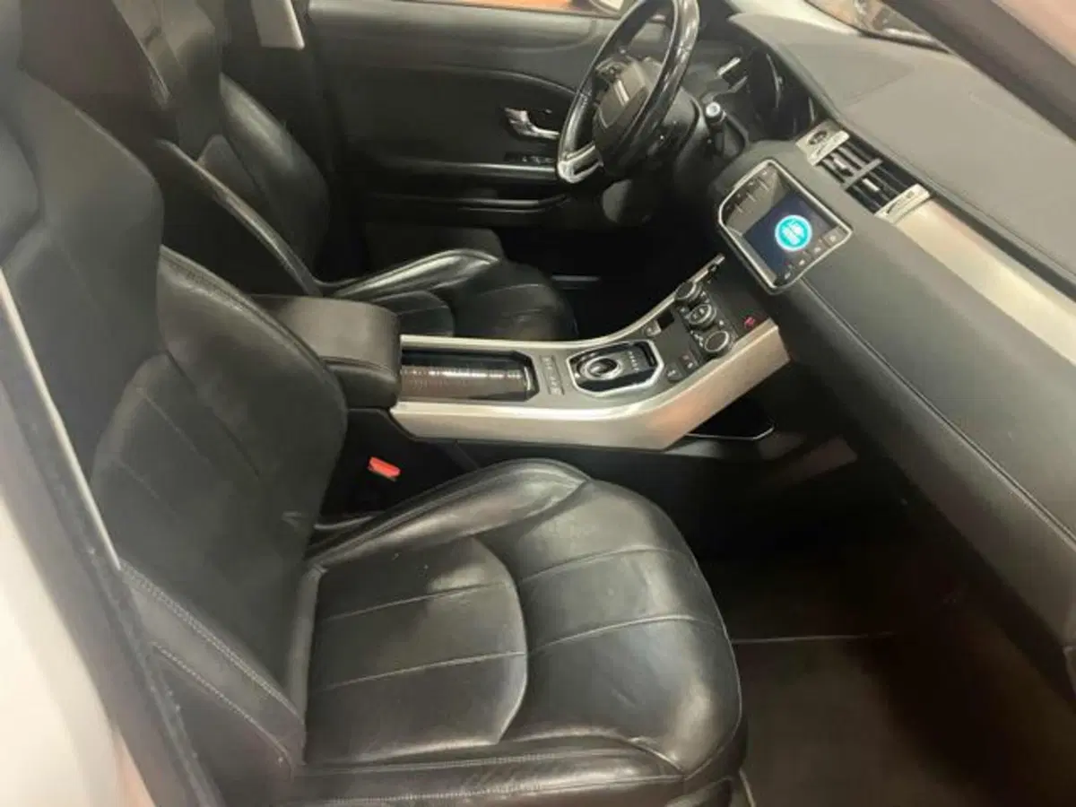 Land Rover Range Rover Evoque usata a Lucca (9)