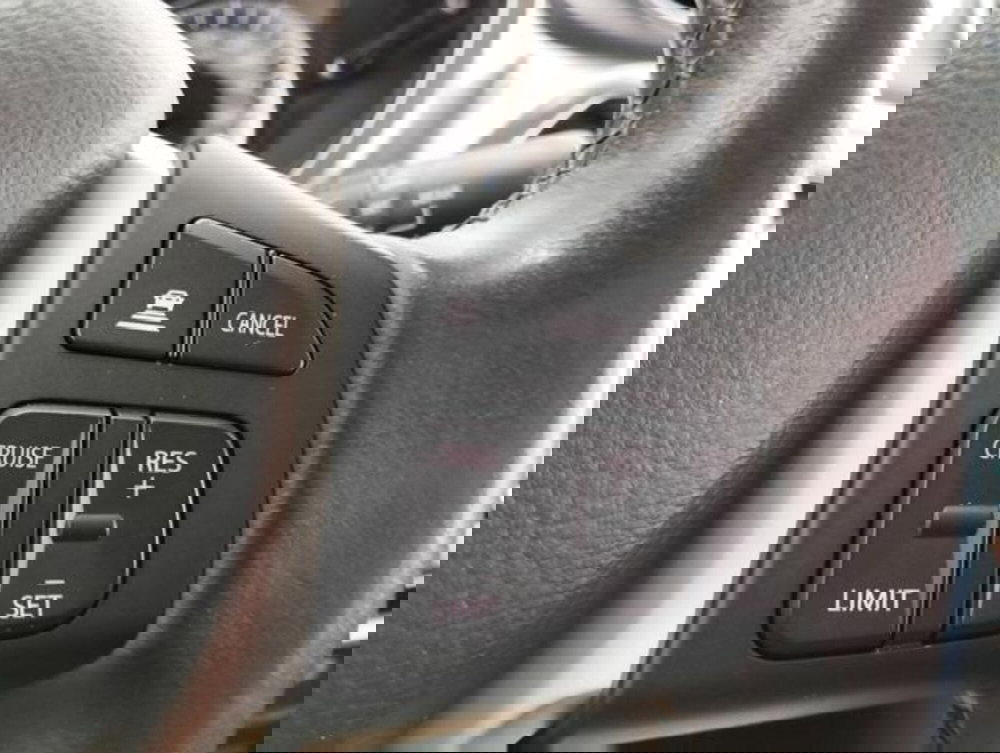 Suzuki Vitara usata a Como (12)