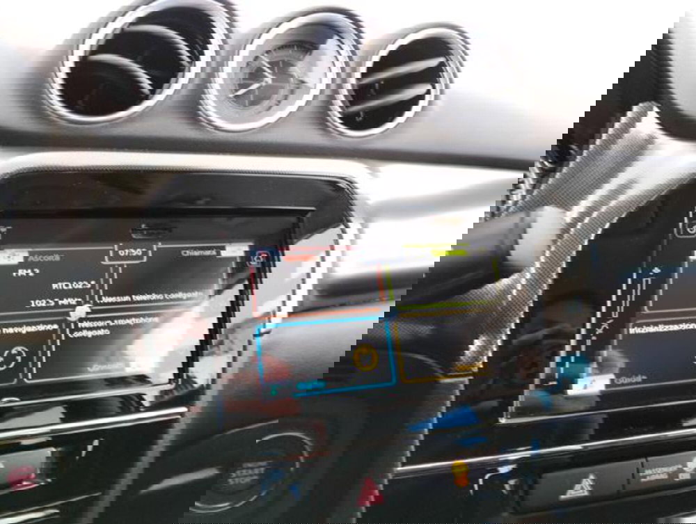 Suzuki Vitara usata a Como (14)