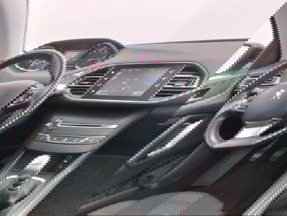 Peugeot 308 SW usata a Como (11)