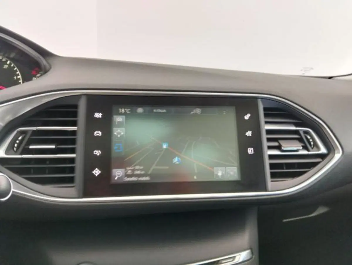 Peugeot 308 SW usata a Como (16)