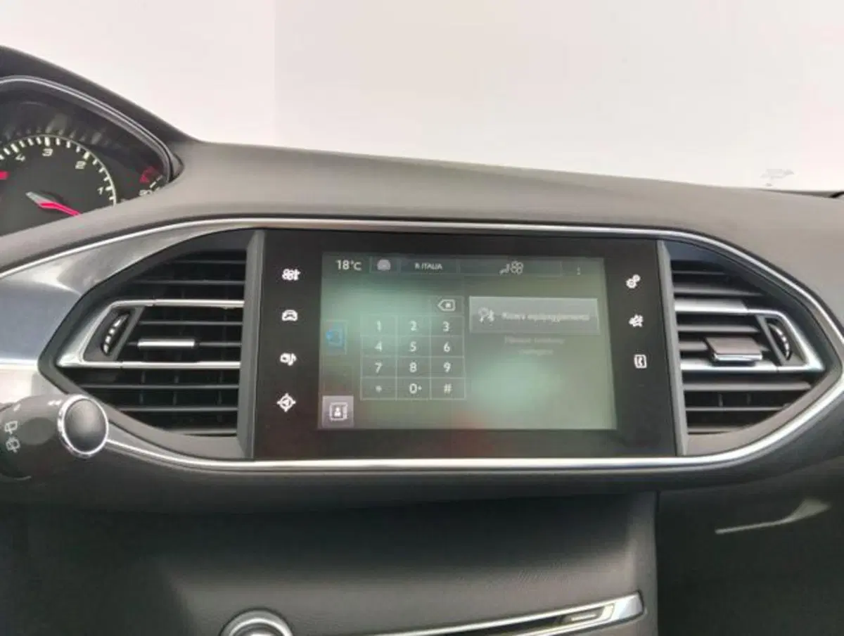 Peugeot 308 SW usata a Como (17)