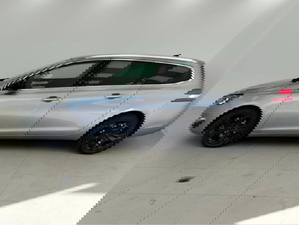 Peugeot 308 SW usata a Como (8)