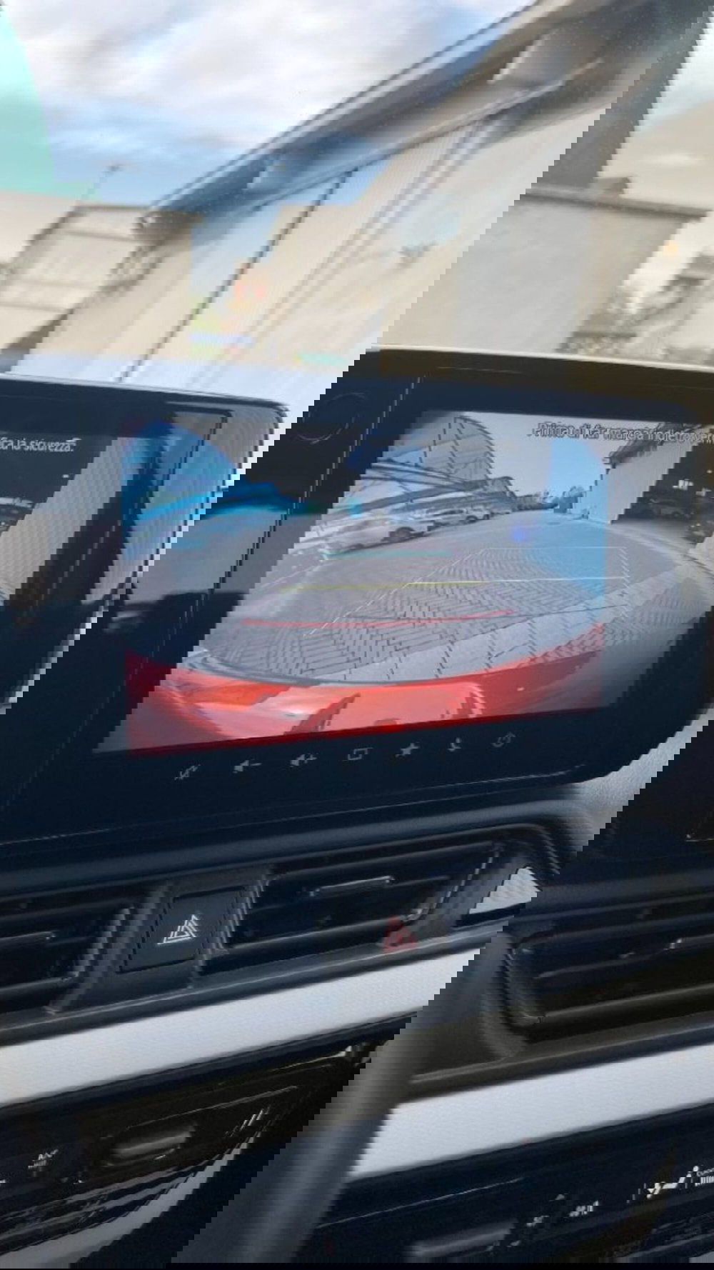 Suzuki Swift nuova a Novara (11)