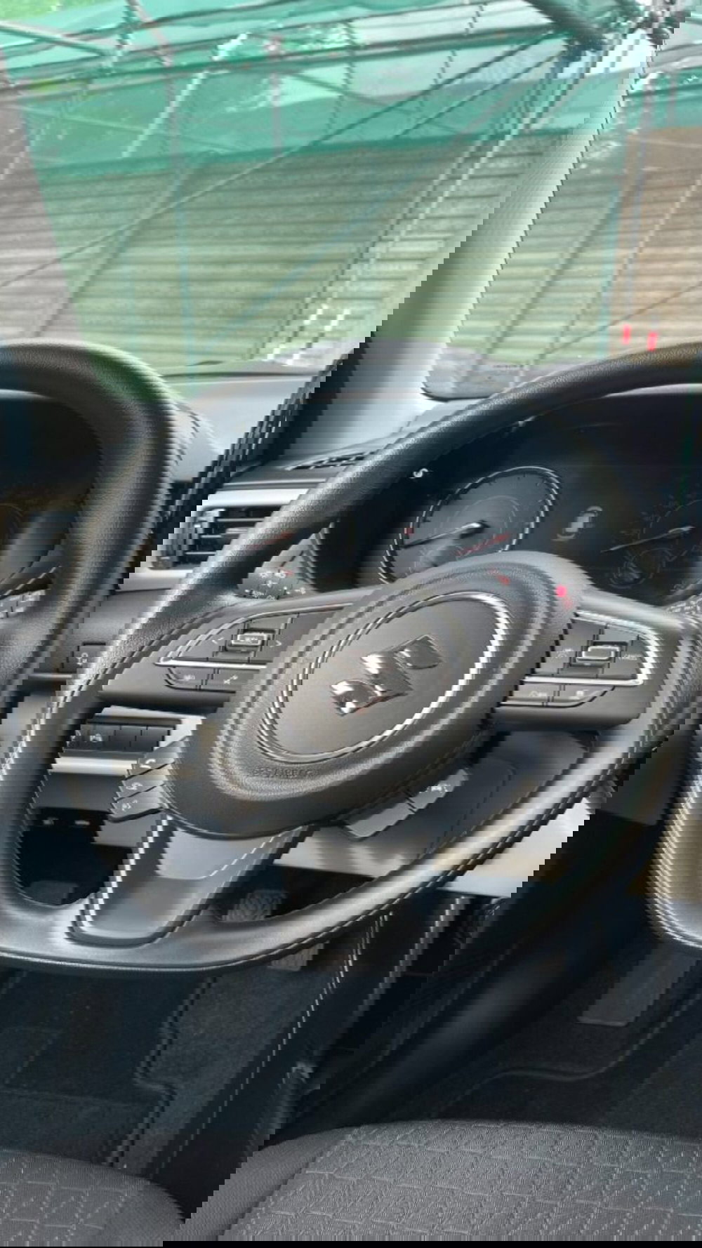 Suzuki Swift nuova a Novara (7)