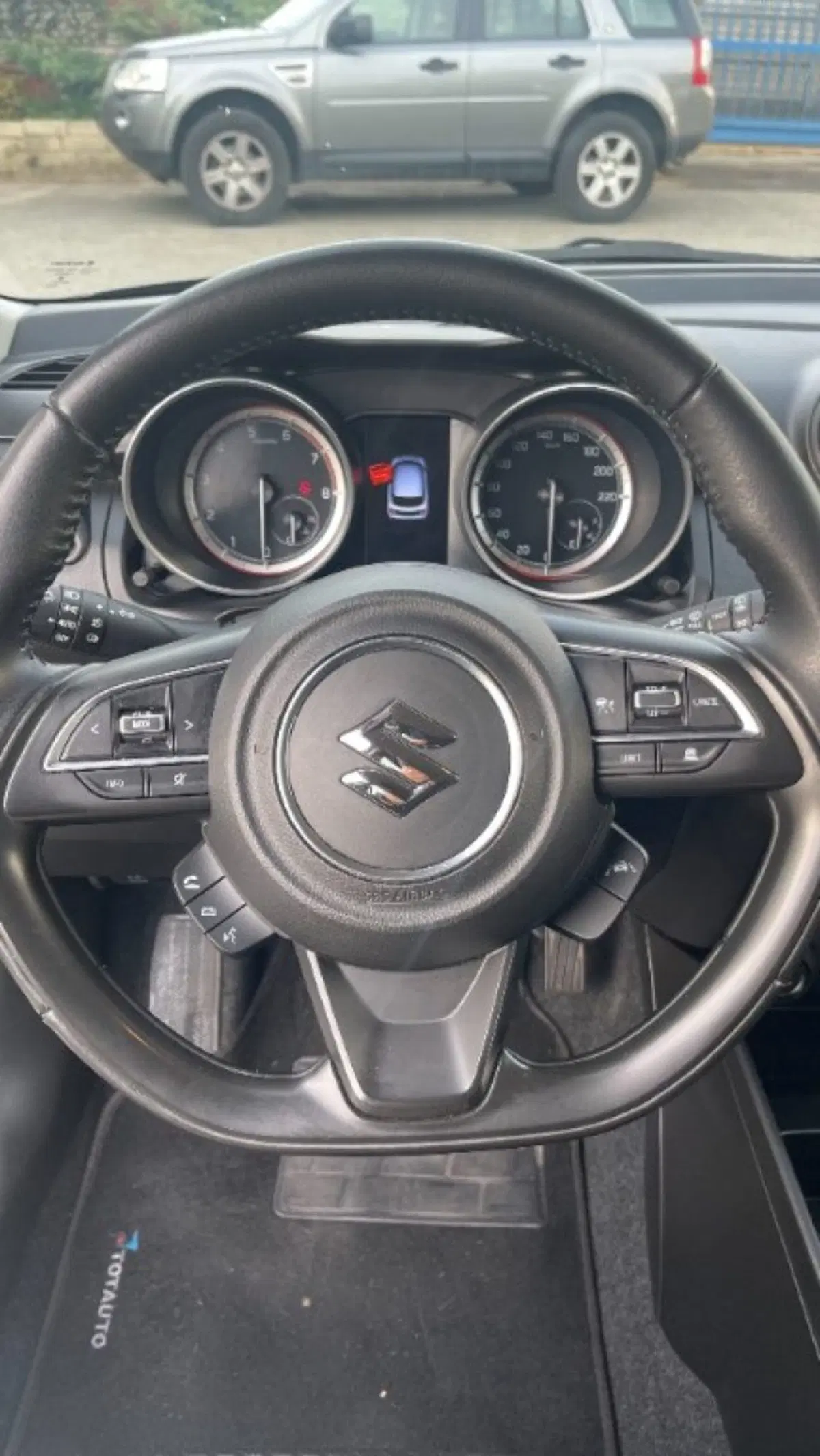 Suzuki Swift usata a Novara (8)