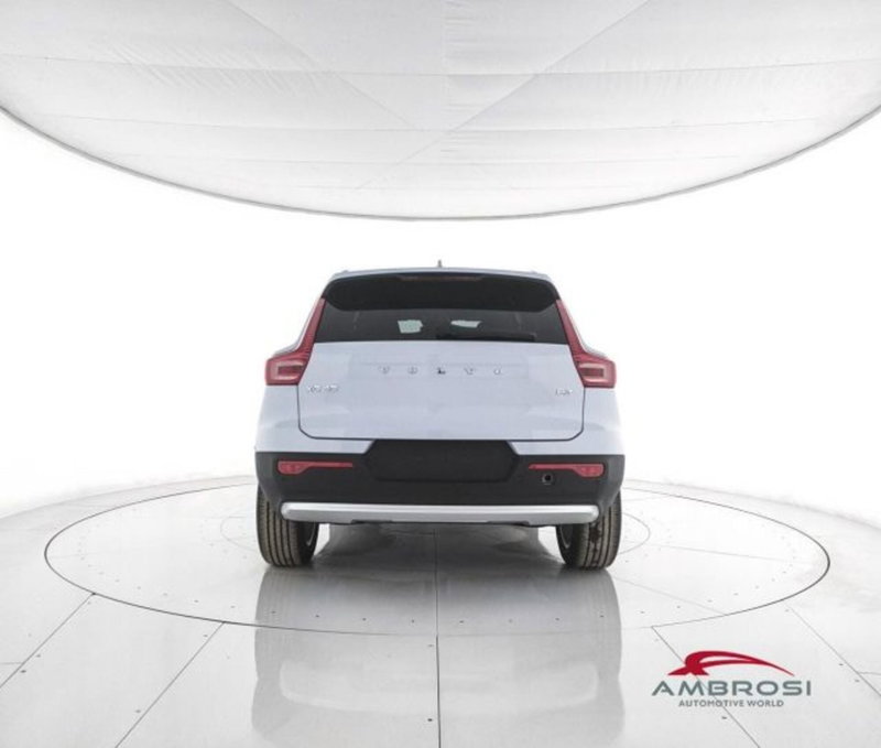 Volvo XC40 nuova a Perugia (6)