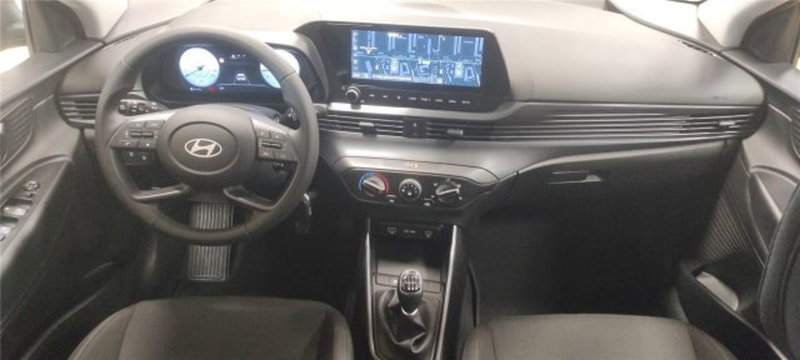 Hyundai i20 nuova a Bari (10)