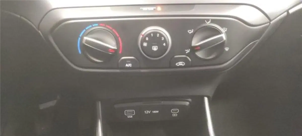 Hyundai i20 nuova a Bari (20)