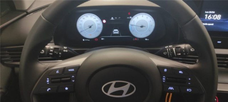 Hyundai i20 nuova a Bari (11)