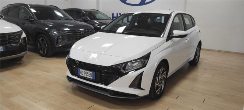 Hyundai i20 nuova a Bari (2)