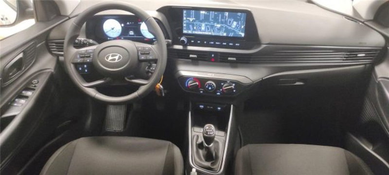 Hyundai i20 nuova a Bari (10)
