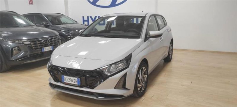 Hyundai i20 nuova a Bari (2)