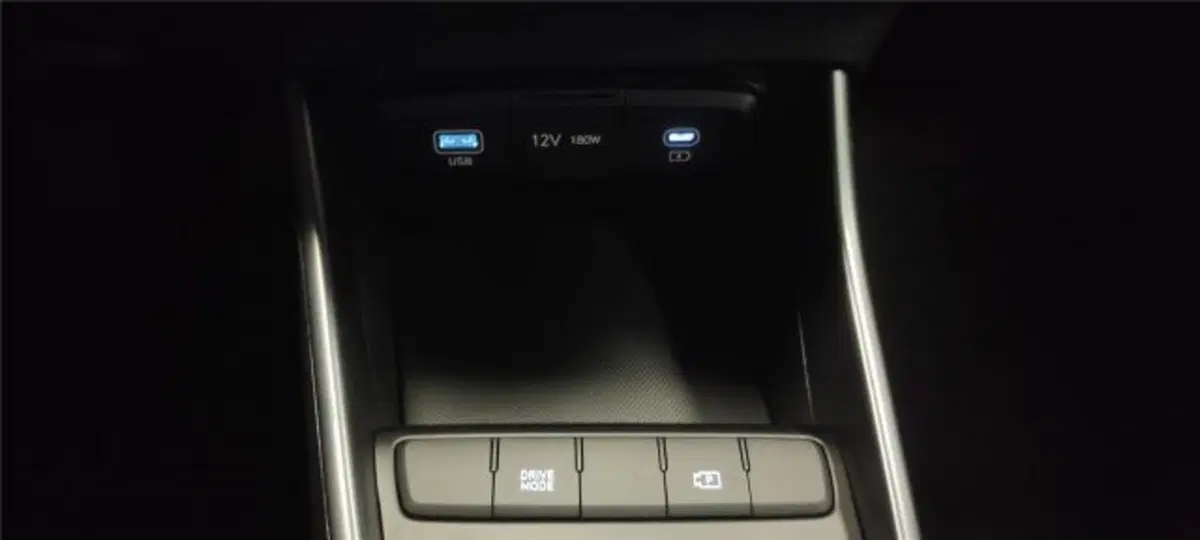 Hyundai i20 nuova a Bari (20)