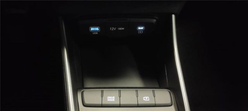 Hyundai i20 nuova a Bari (20)