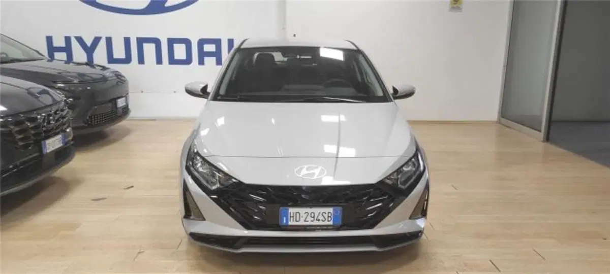 Hyundai i20 nuova a Bari (3)