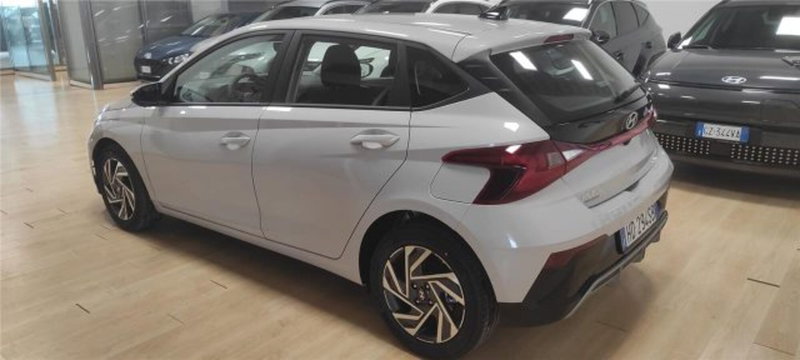 Hyundai i20 nuova a Bari (5)