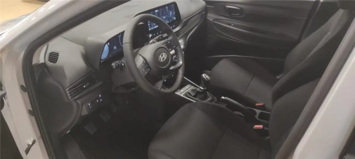 Hyundai i20 nuova a Bari (6)