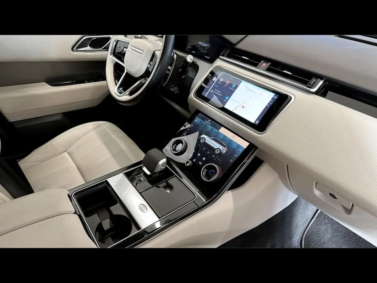 Land Rover Range Rover Velar usata a Varese (13)