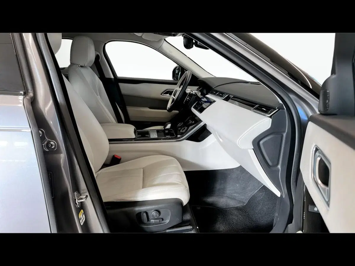 Land Rover Range Rover Velar usata a Varese (3)