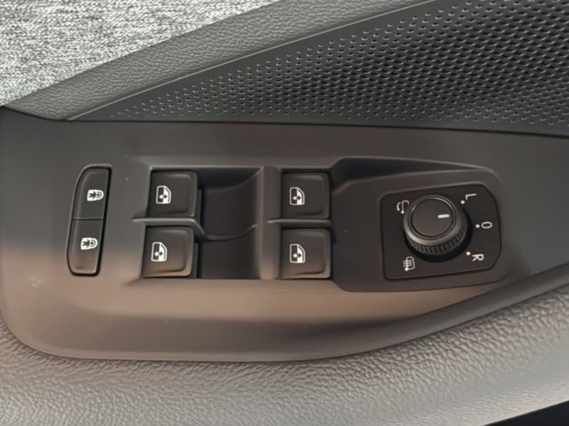 Skoda Superb nuova a Vicenza (11)