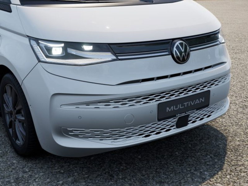 Volkswagen Multivan nuova a Vicenza (12)