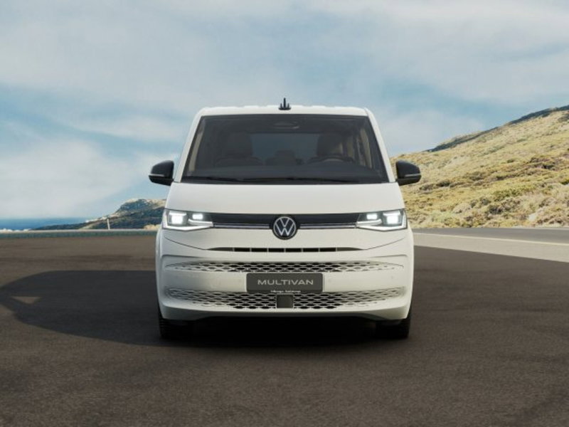 Volkswagen Multivan nuova a Vicenza (8)