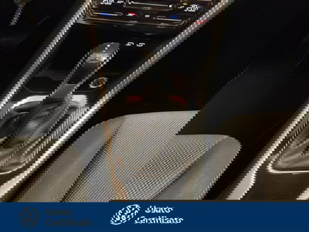 Volkswagen T-Roc usata a Vicenza (10)