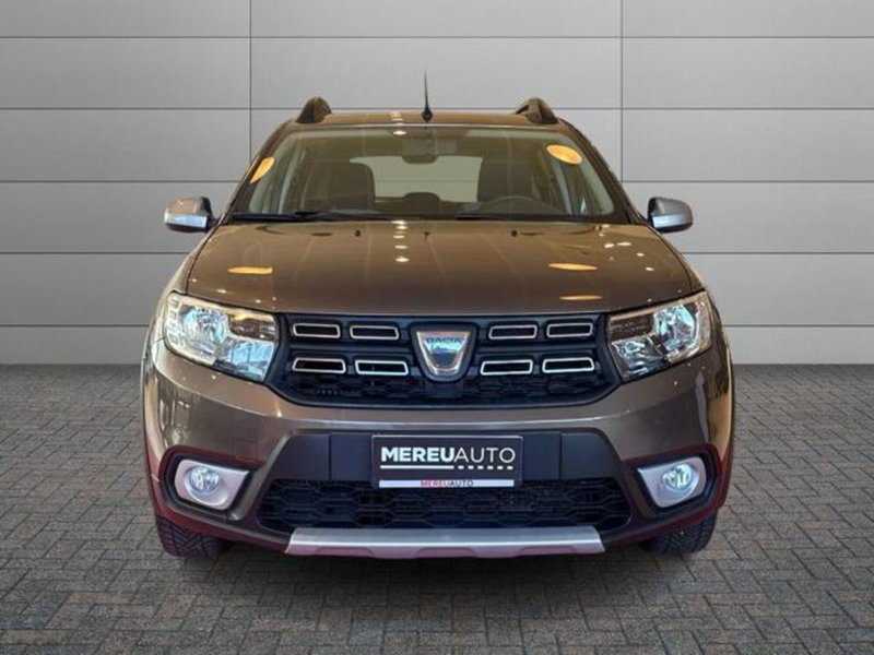 Dacia Sandero usata a Sassari (5)