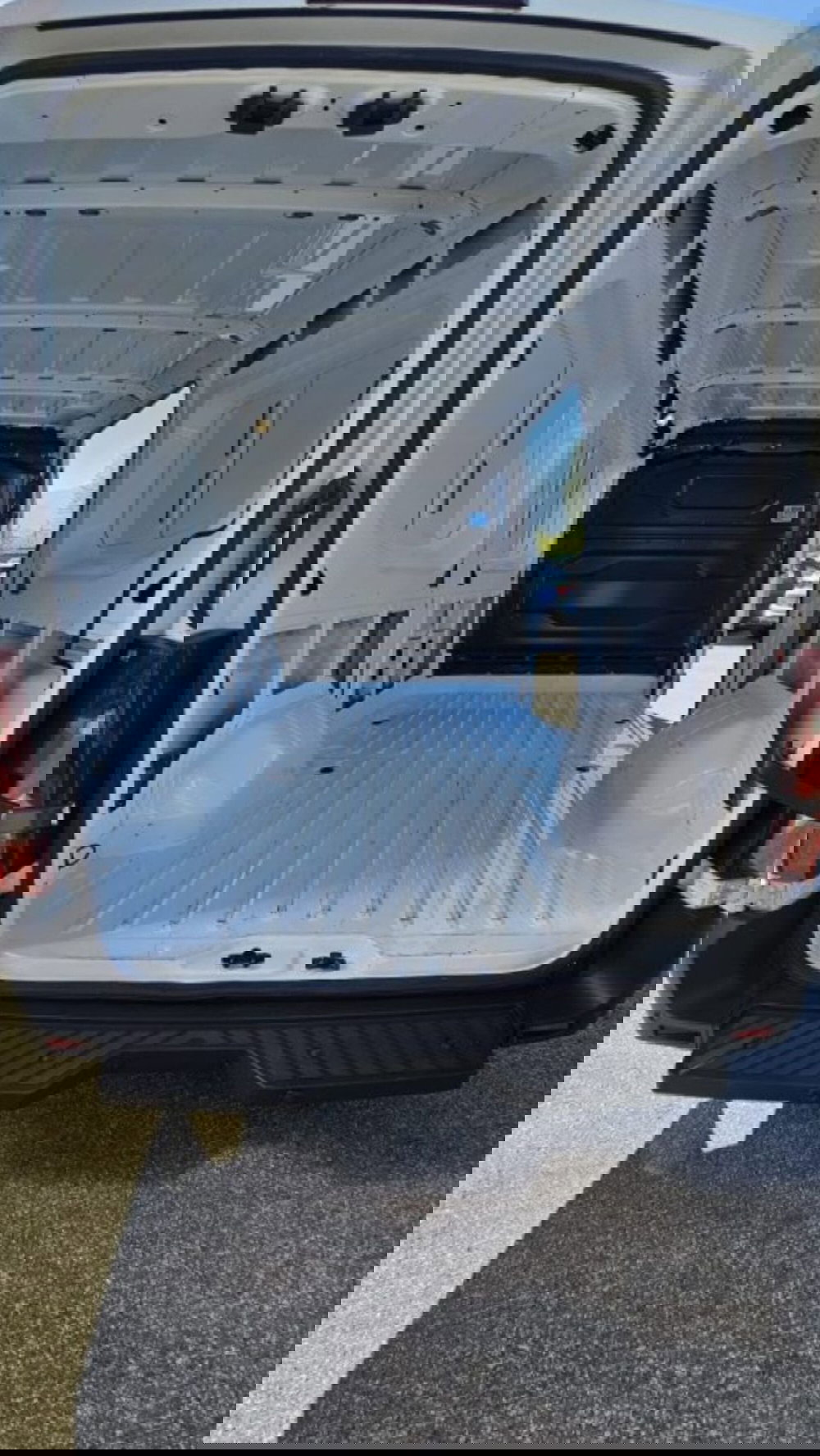 Nissan Interstar Furgone usata a Lucca (16)