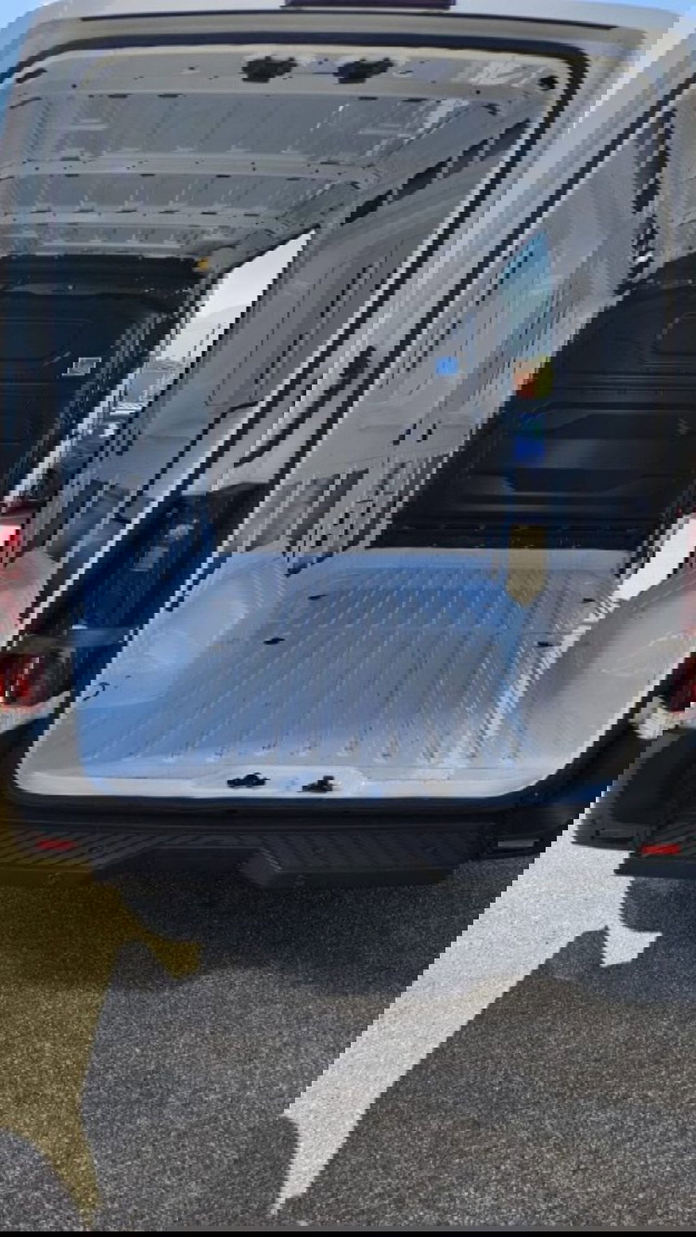 Nissan Interstar Furgone usata a Lucca (18)