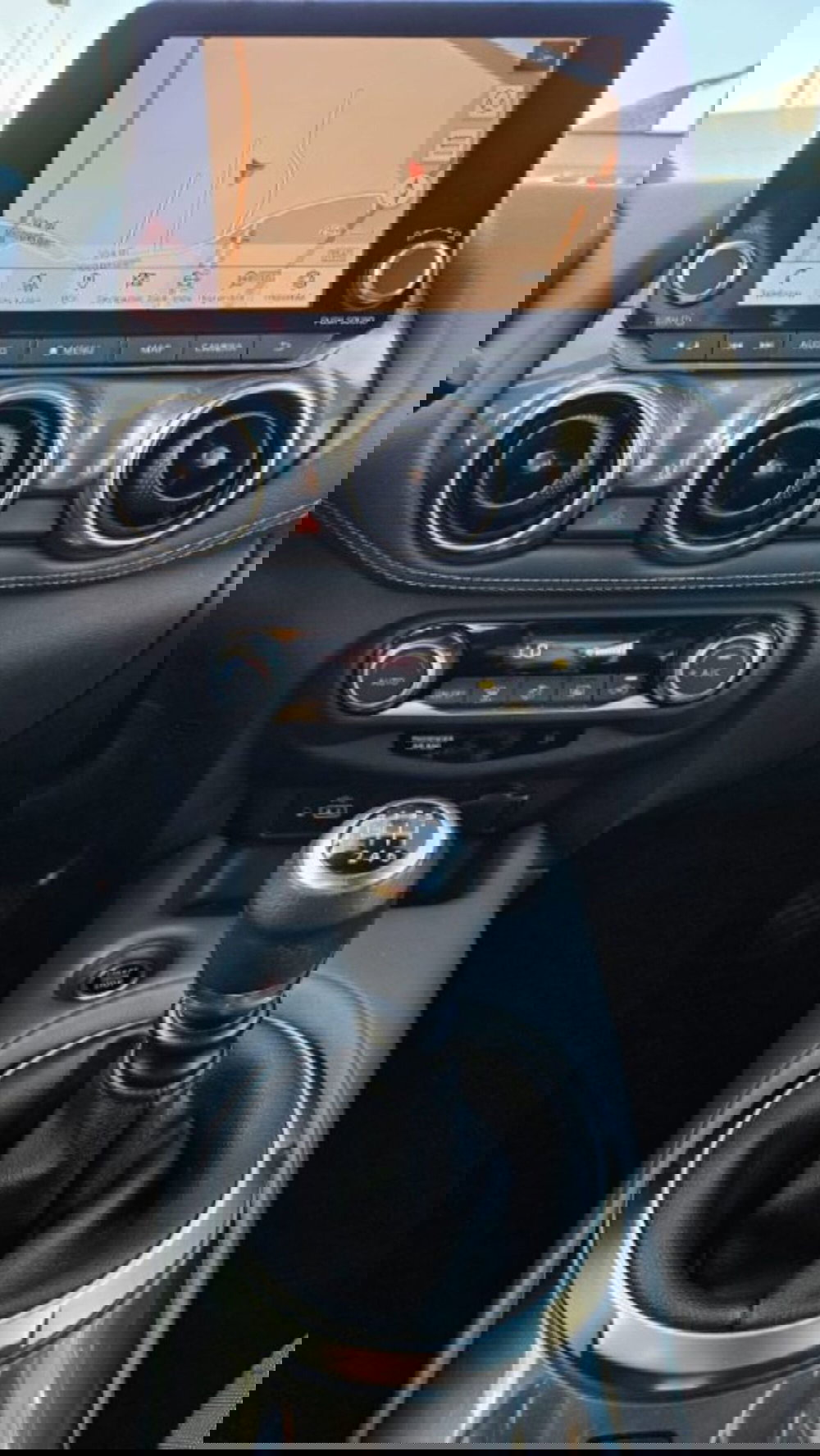 Nissan Juke usata a Lucca (11)